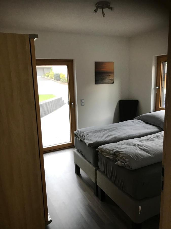 Ferienwohnung " Wein Unter Palmen " Neumagen-Dhron Exterior foto