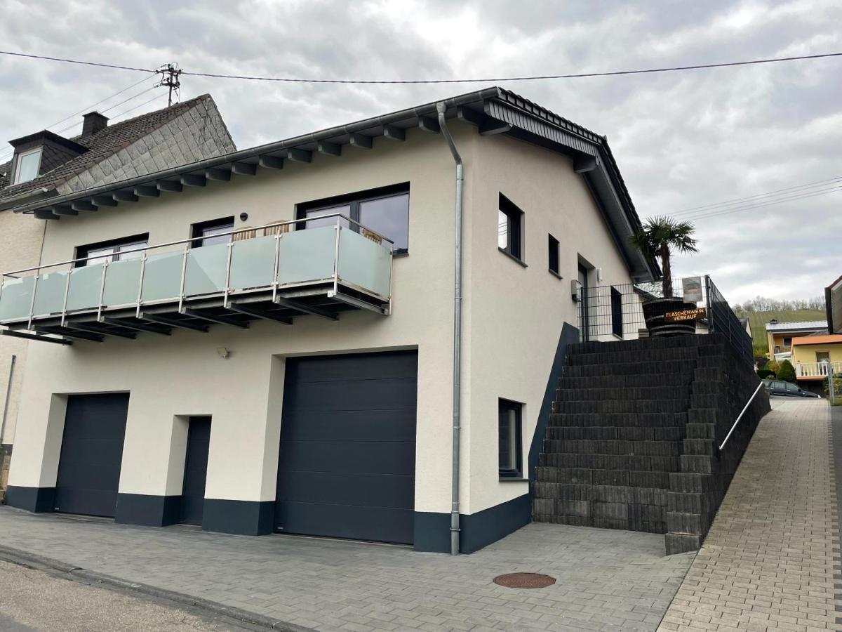 Ferienwohnung " Wein Unter Palmen " Neumagen-Dhron Exterior foto