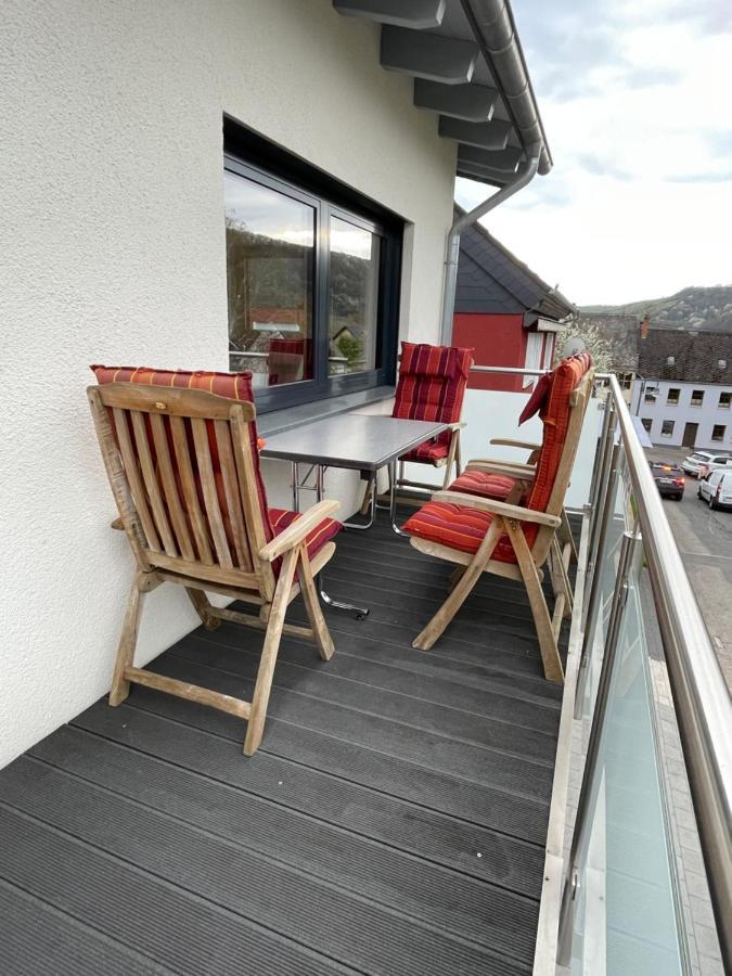 Ferienwohnung " Wein Unter Palmen " Neumagen-Dhron Exterior foto